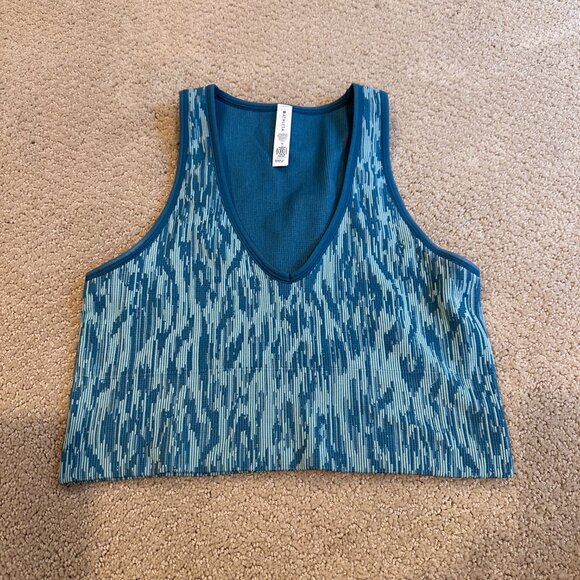 Athleta Tank Top Seamless Crop Rib Active MEDIUM Reef Green Spacedye #882313-01 - Picture 3 of 10